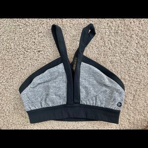 Manduka Linea Bra